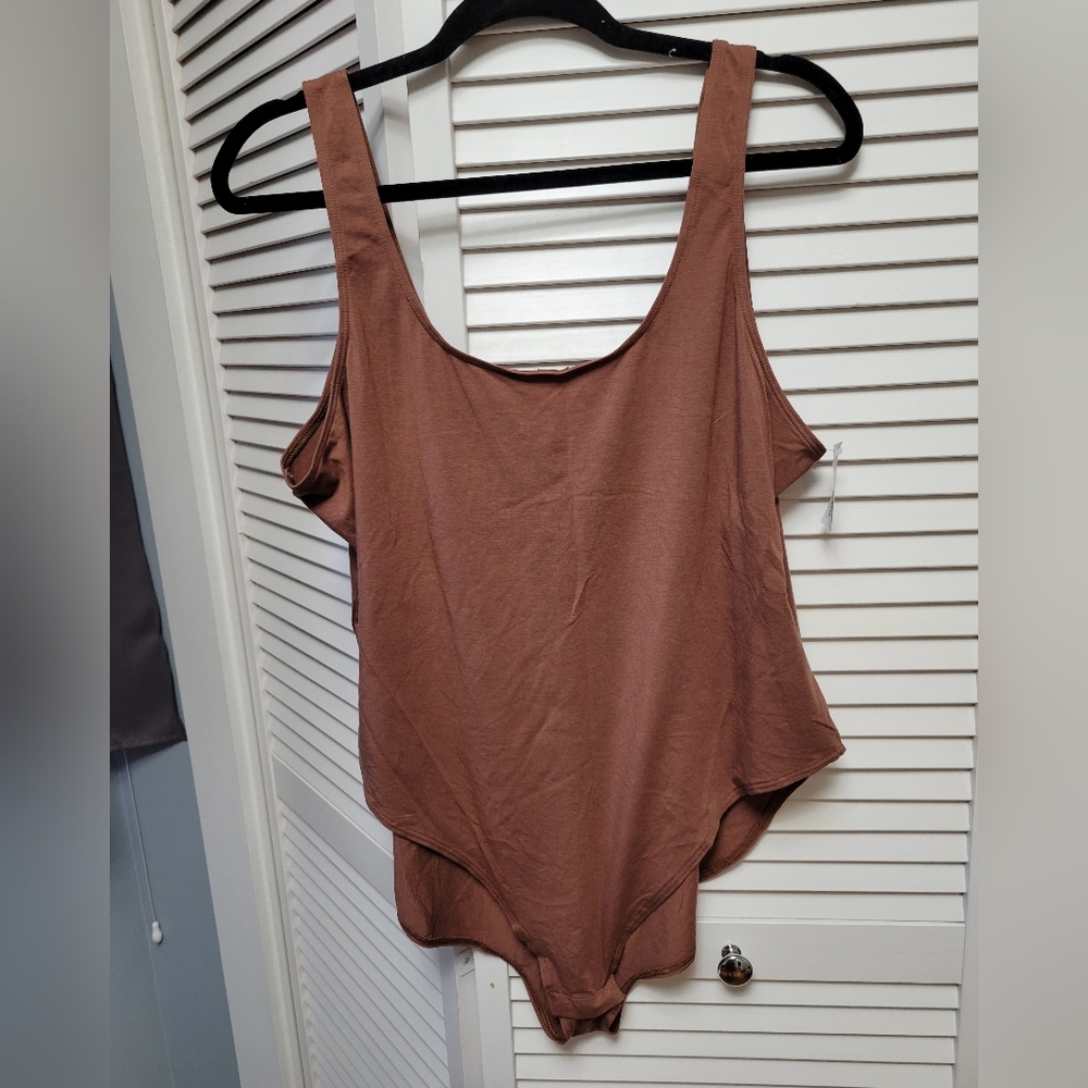 NWT Old Navy bodysuit